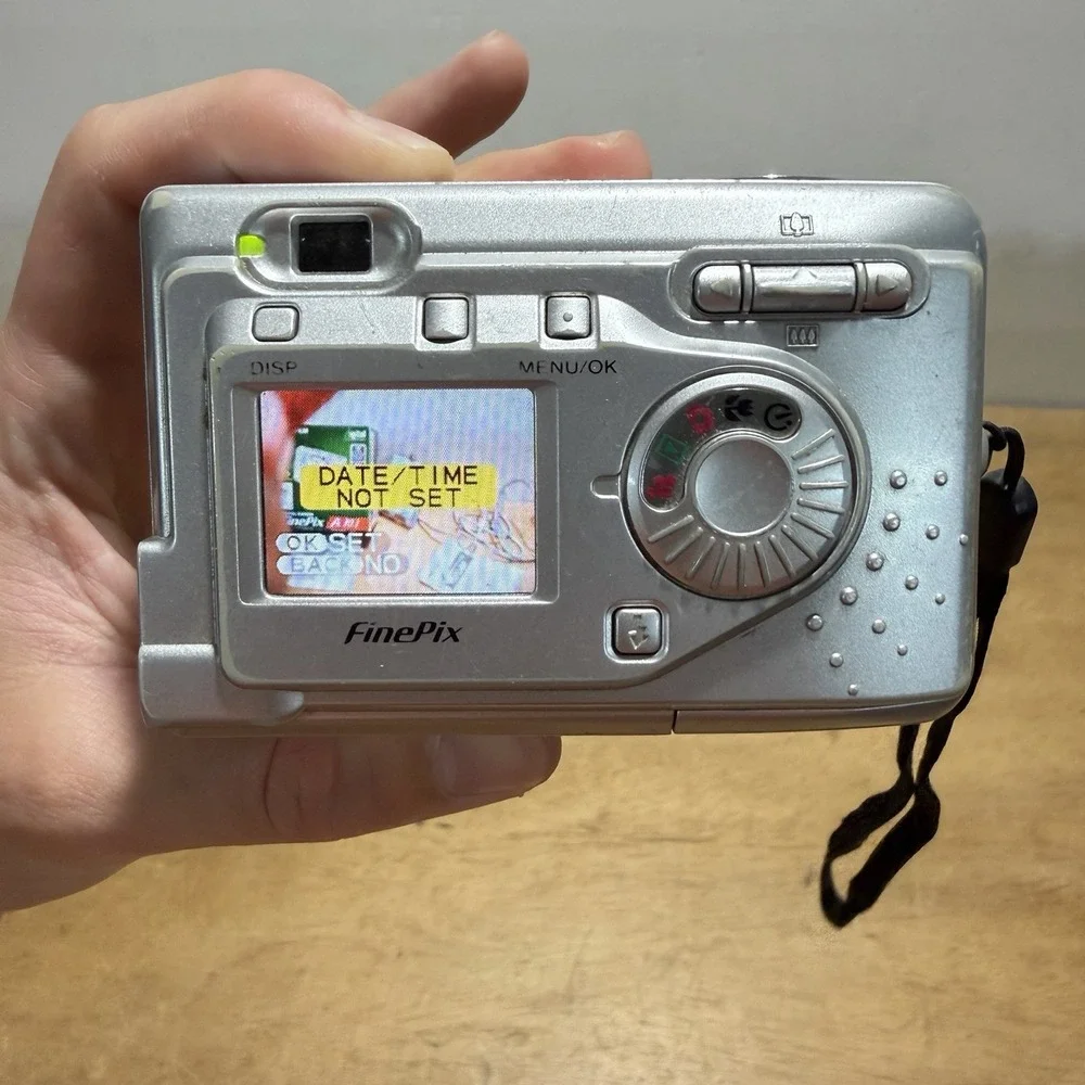 Fujifilm FinePix A303 3.2MP Y2K Digital Camera Silver Compact 3x Zoom Boxed